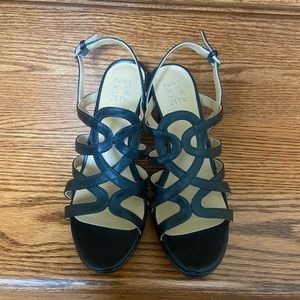 Black Naturalizer sandals